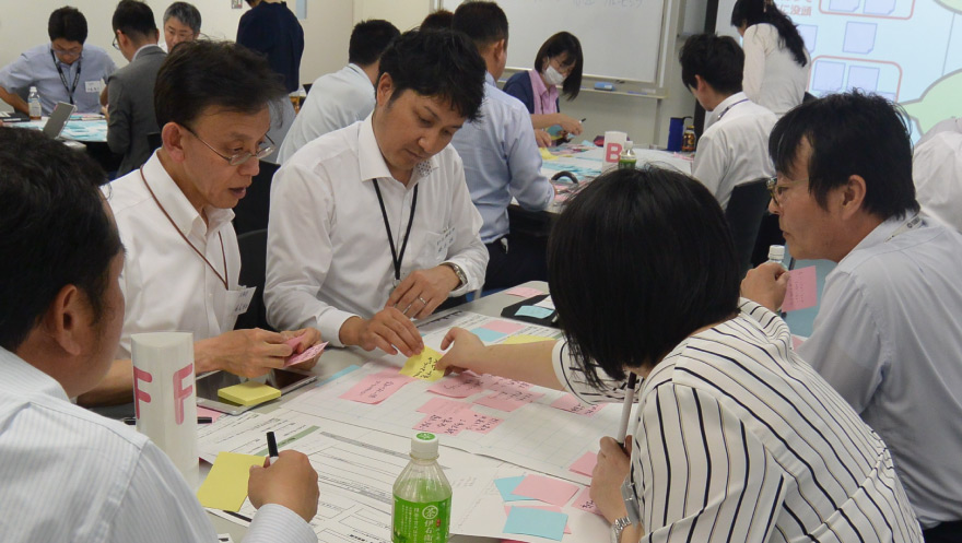 Aiming to become an "Ikubosu" who is willing to provide support to subordinates in their career and personal lives and fully enjoys oneself in both work and private life